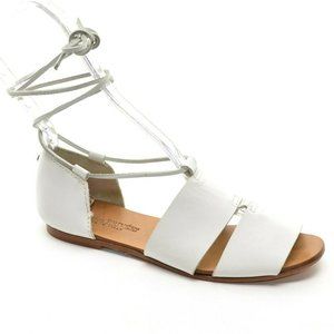 Collection Privee? White Flat Ankle Tie Sandals 36